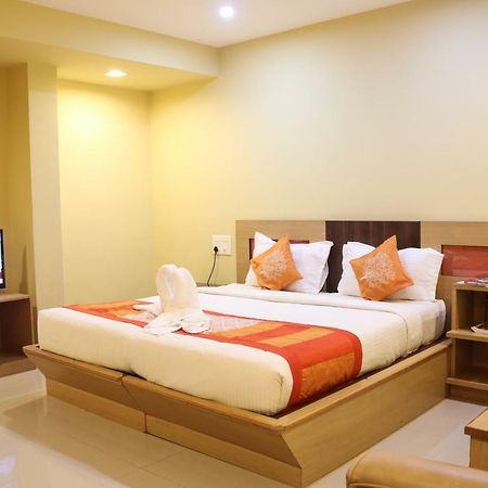 Hotel Rainbow Suites Kannur Eksteriør billede
