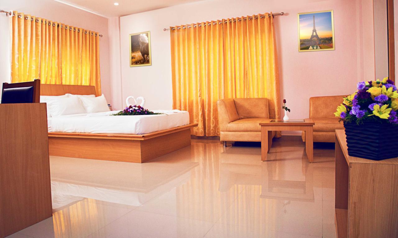 Hotel Rainbow Suites Kannur Eksteriør billede