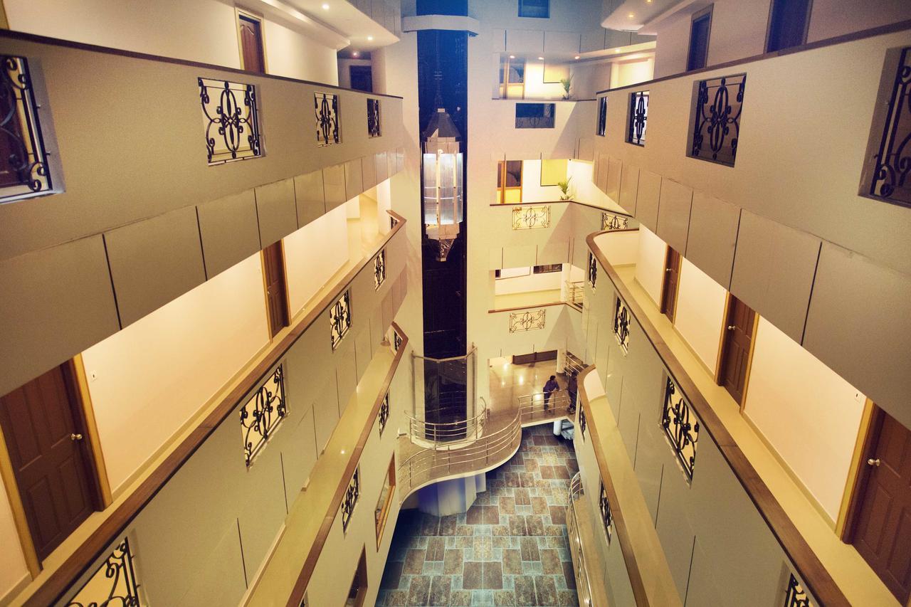Hotel Rainbow Suites Kannur Eksteriør billede
